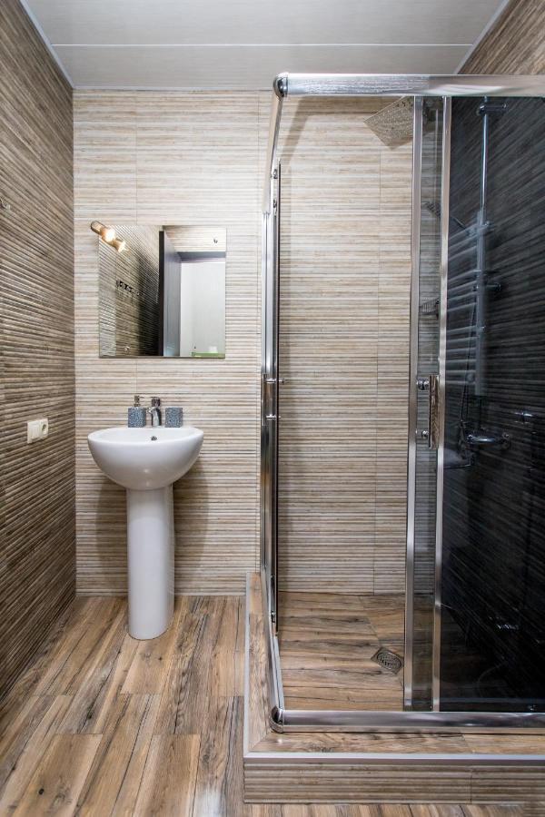 Hb Apartments Mari Brose Tbilisi Buitenkant foto