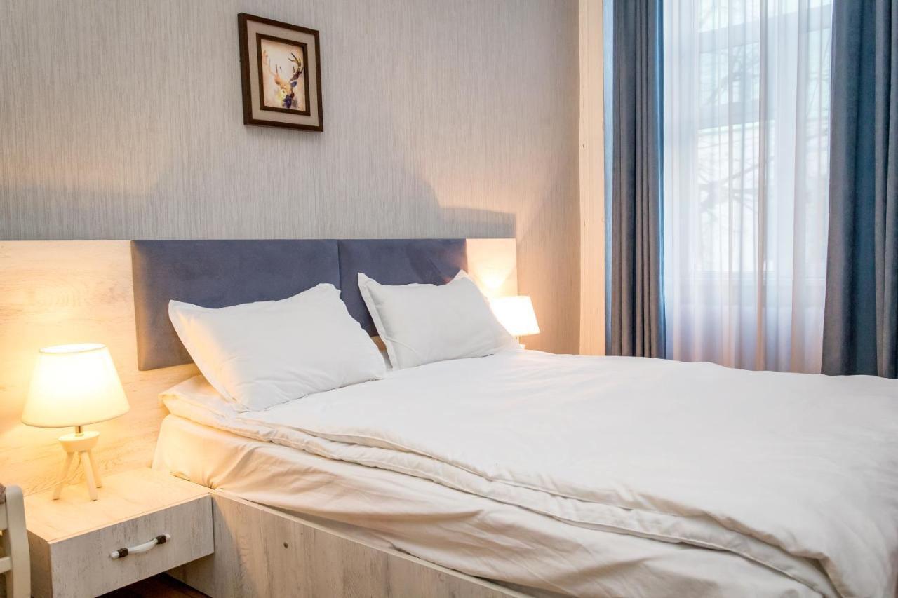 Hb Apartments Mari Brose Tbilisi Buitenkant foto