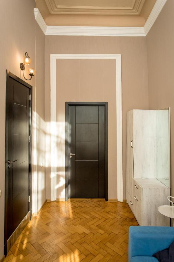 Hb Apartments Mari Brose Tbilisi Buitenkant foto