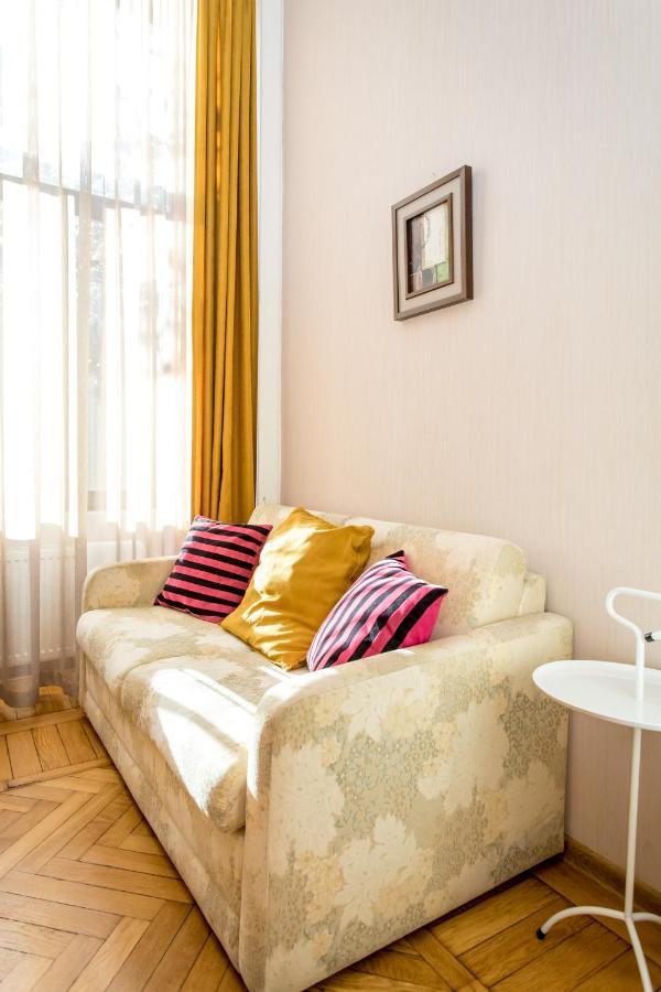 Hb Apartments Mari Brose Tbilisi Buitenkant foto