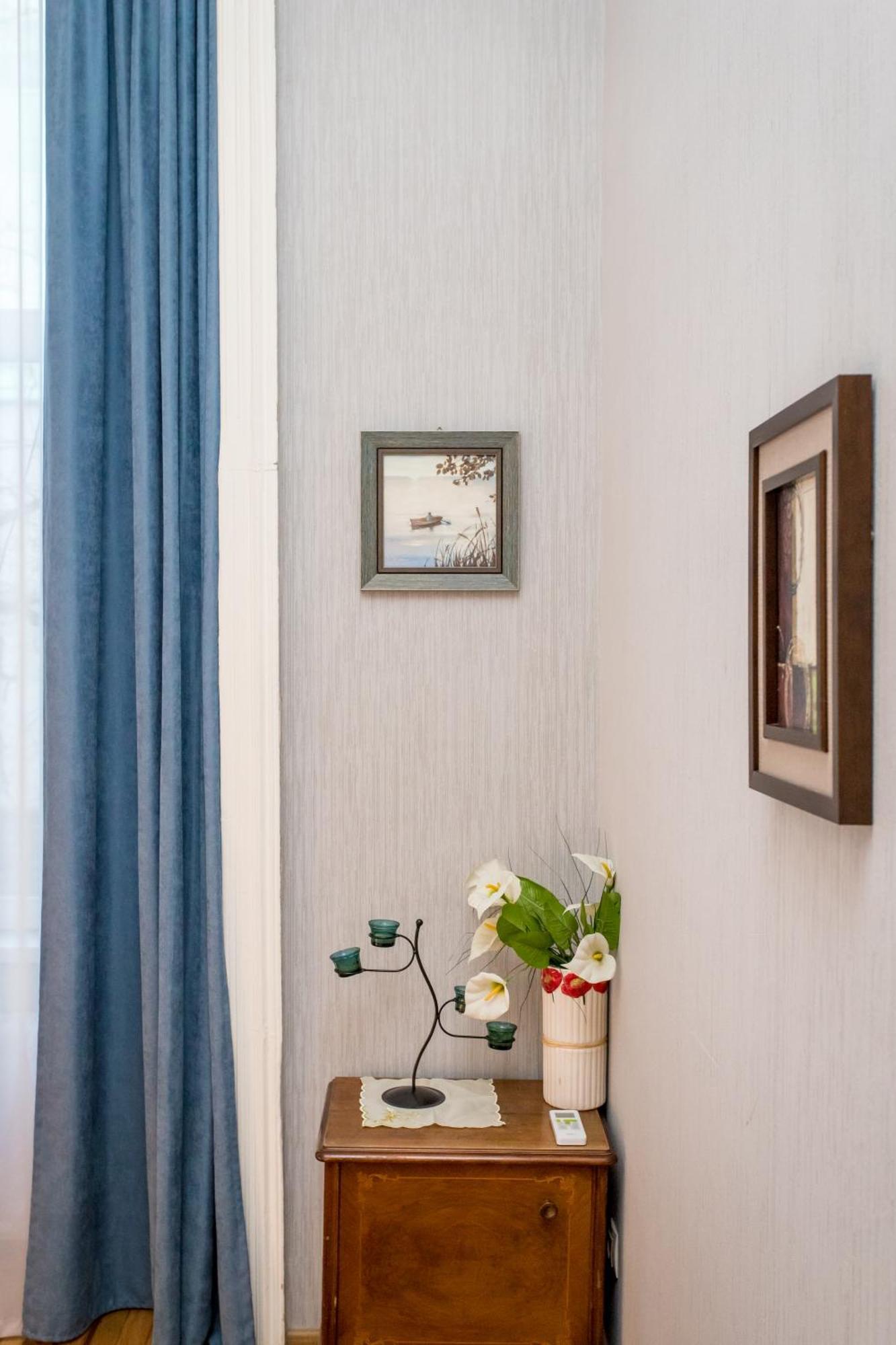 Hb Apartments Mari Brose Tbilisi Buitenkant foto