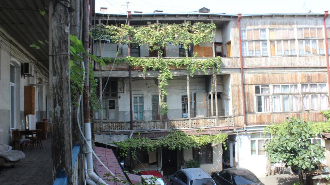 Hb Apartments Mari Brose Tbilisi Buitenkant foto
